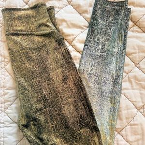 Black and gold Spanx velvet shine leggings